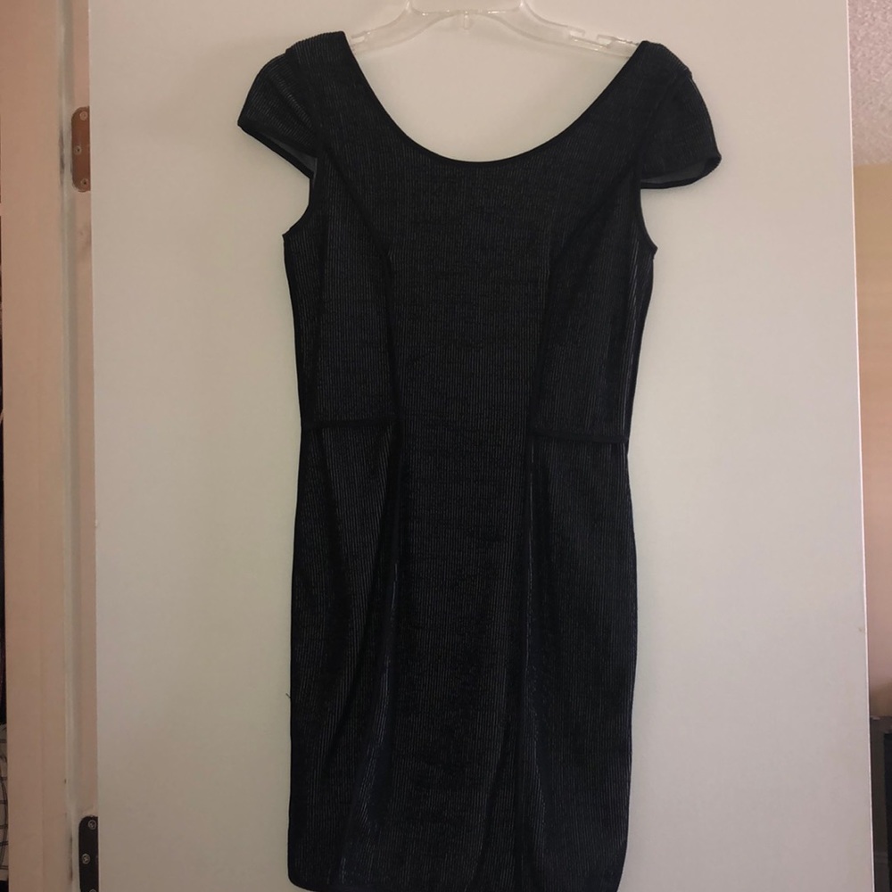 Andrew Marc cap sleeve bodycon dress